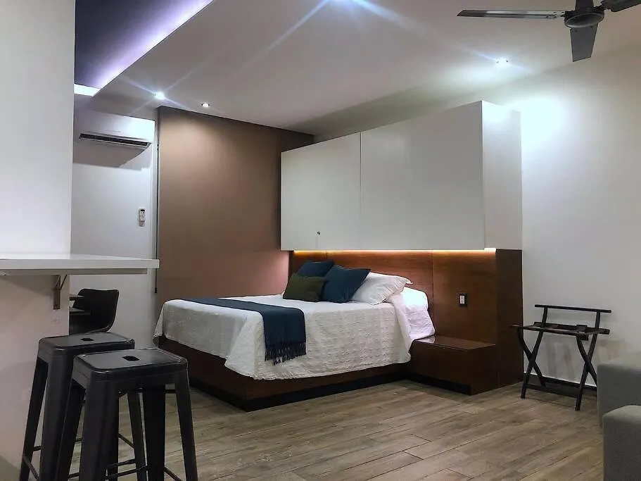 Apartment Workspace-Reliable Wifi-Ac Close To Everything Playa del Carmen Mexico