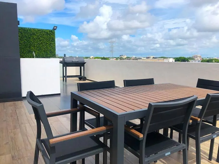Workspace-Reliable Wifi-Ac Close To Everything Playa del Carmen Apartment